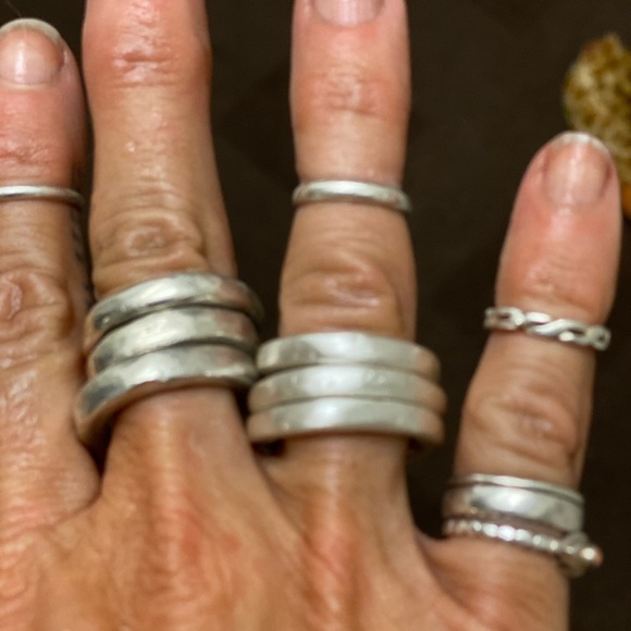 Chunky handmade set of 3 sterling silver rings - Picture 9 of 17